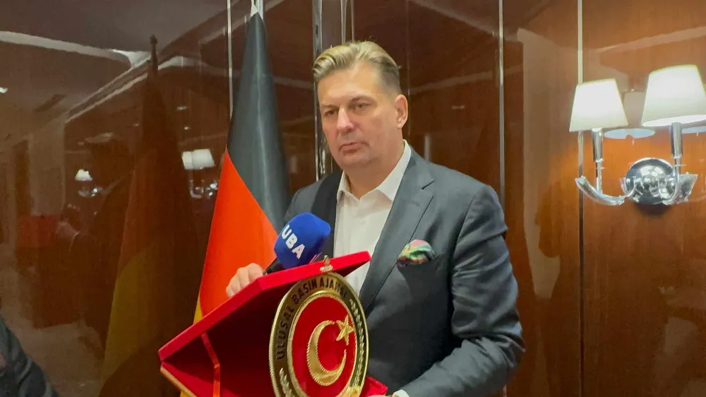 Dr. Maximilian Krah: