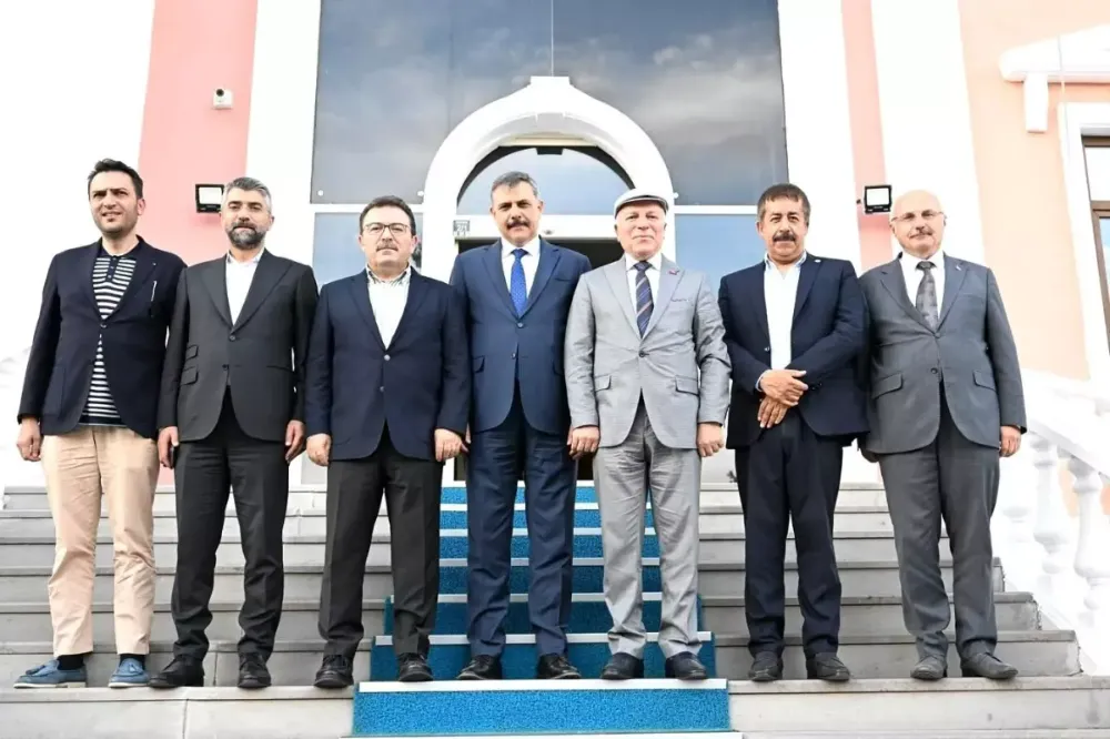 AK Parti Heyeti Erzurum Valisi