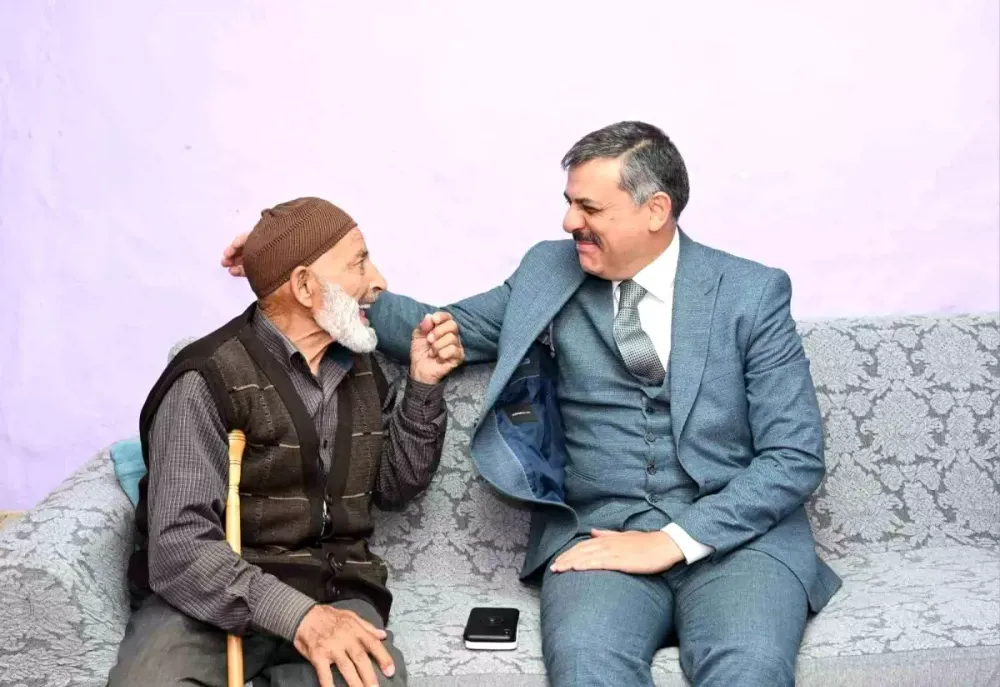 Vali Çiftçi, 93 Yaşındaki Latif Ural